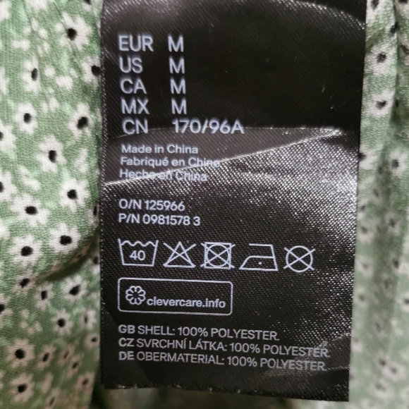 H&M Green Ruched Blouse - Picture 3 of 8